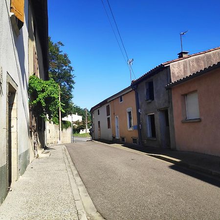 Maison Cosy Et Conviviale, Le B7 Besset エクステリア 写真