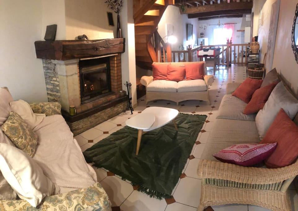 Maison Cosy Et Conviviale, Le B7 Besset エクステリア 写真